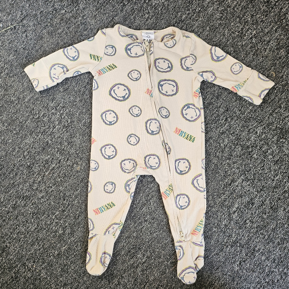 Cream Nirvana Baby One Piece Smiley Sleeper Size 0-3 Months